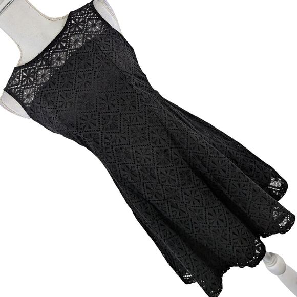 NWOT! MONTEAU LOS ANGELES! RICH BLACK STRETCH LACE OVER BLACK, DRESS! SZ M - Picture 8 of 8